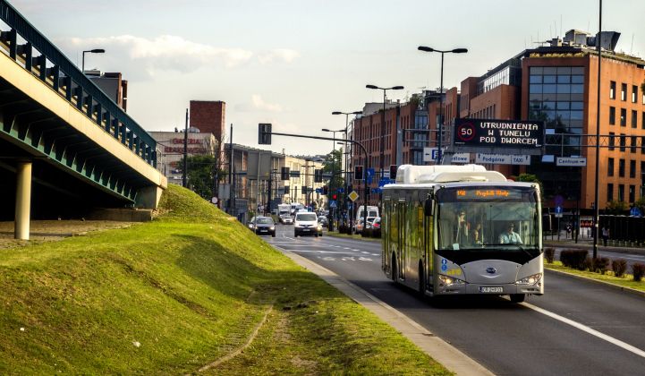 EV Experts Say Buses Should Electrify First. Can They Rise to the Challenge?